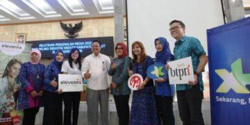Pelatihan Digital Crafter Bagi Pengrajin Garut