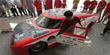 Mahasiswa UNP Ciptakan Mobil Listrik