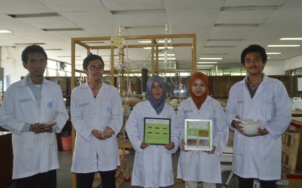 Kantong Plastik dari Biji Durian