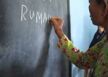 Aksi STKIP Entaskan Buta Aksara