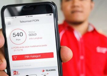 Telkomsel Traktir Pelanggan Di Ultah