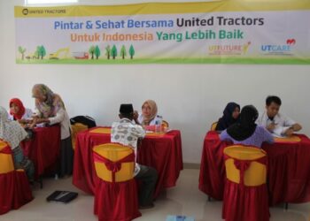 United Tractors Gelar Program CSR “Pintar dan Sehat untuk Indonesia yang Lebih Baik”