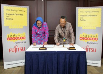 Hadirkan Solusi Smart Mobility dan IoT, Indosat Ooredoo dan Fujitsu Jalin Kerja Sama