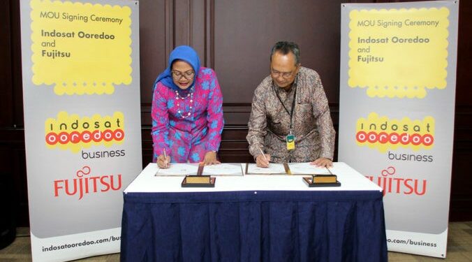 Hadirkan Solusi Smart Mobility dan IoT, Indosat Ooredoo dan Fujitsu Jalin Kerja Sama