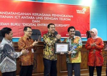 Telkom Bangun Infrastruktur ICT Terintegrasi UNS