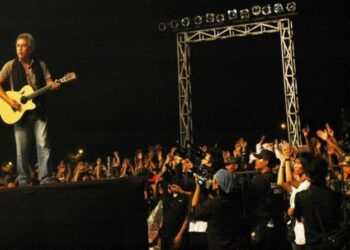 Aplikasi Ini Untuk Penggemar Iwan Fals