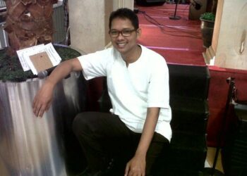 Junaidi : Bikin Bimbel Karena Cinta Jadi Guru