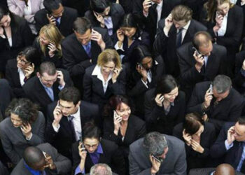 Pemakai Internet Bergerak Diprediksi Capai 3,84 Miliar Orang