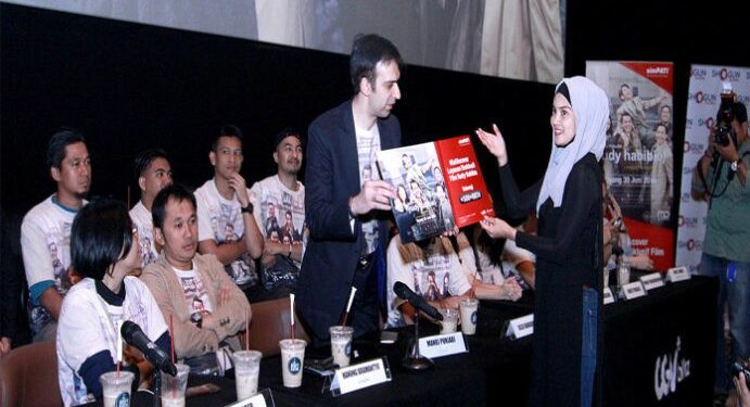 Simpati Gelar Jelajah Film Nasional, “Rudy Habibie”