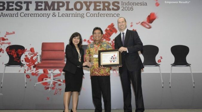 Telkom Dinobatkan sebagai Best of The Best Employers 2016