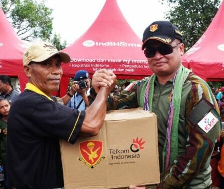TNI-AU dan Telkom Laksanakan Bhakti Sosial di Pulau-pulau Terdepan RI