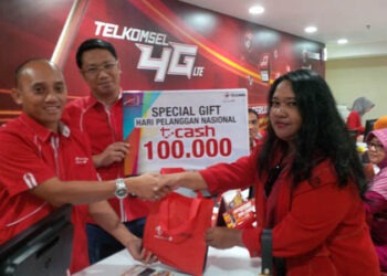 Hari Pelanggan 2016, Telkomsel Tingkatkan Layanan