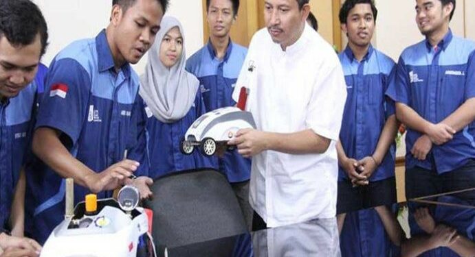 Tim Spektronics ITS Berlaga di Australia