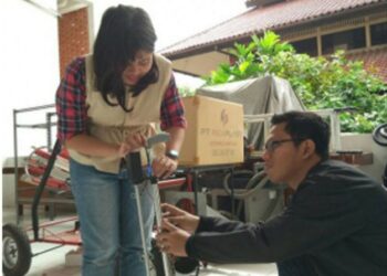 Tongkat Elektronik  dengan GPS untuk Tuna Netra