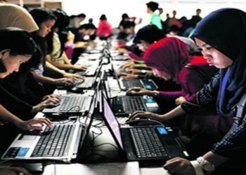 Penggunaan Internet di Indonesia Umumnya Untuk Medsos dan Hiburan