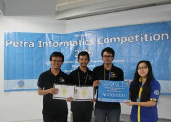 Tim Ainge CP ITB Juarai Petra Informatics Contest 2016