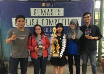 Tim Tel-U Raih Juara Umum dalam Gemasi English Challenge 2016