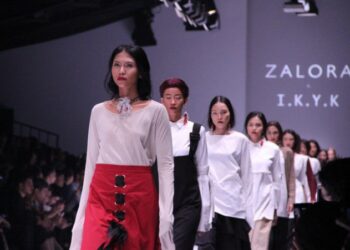 Zalora Hadirkan Koleksi Desain Jakarta Fashion Week