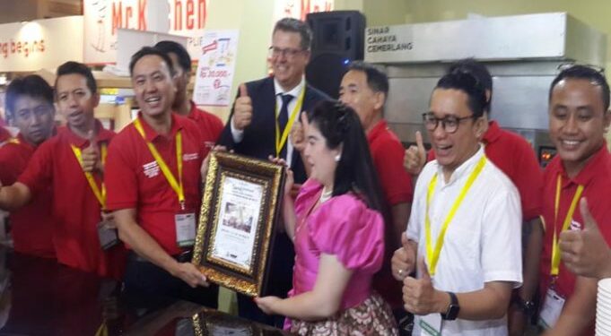 UKM Kuliner Bertemu Di SIAL Interfood 2016