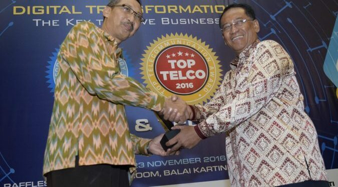 Telkom Group Raih Penghargaan Top IT & Telco 2016