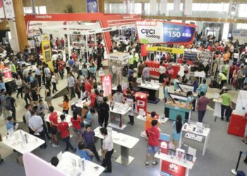 Pertumbuhan Industri Telekomunikasi 8%