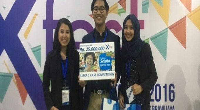 UGM Juara XFest Case Competition 2016