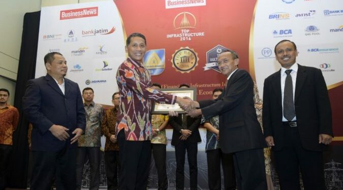Telkom Meraih Penghargaan Top Infrastructure on Telecommunication Sector 2016