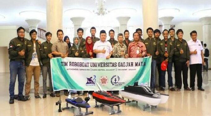 UGM Juara Kontes Kapal Cepat Tak Berawak Nasional