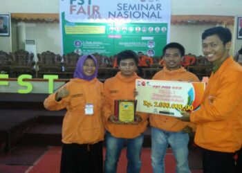 Tim UNHAS Juara I Festival Sains Dan Teknologi