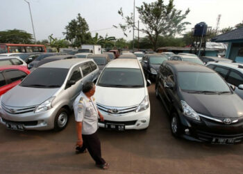 Mobil Ramah Lingkungan Bisa Jadi Taksi Online