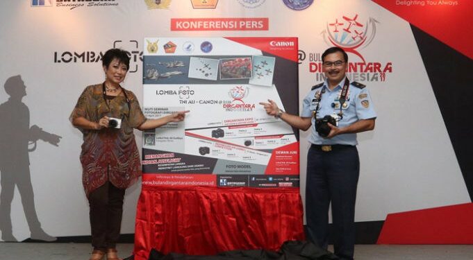 Rayakan Bulan Dirgantara Indonesia 2017 Dengan Foto