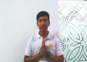 Dhamar Perbangkara : Memanfaatkan Limbah Kayu Untuk Menghargai Alam