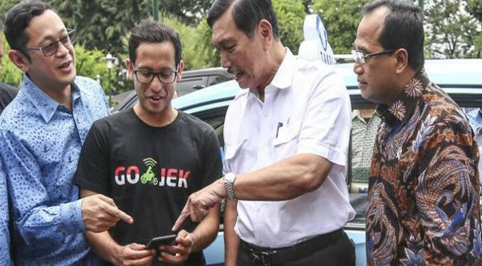 Go-Bluebird Kolaborasi Bluebird dan Gojek