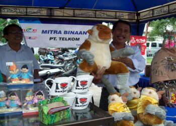 Telkom Salurkan Dana Rp 1,2 M Untuk Pengembangan UMKM Kalsel