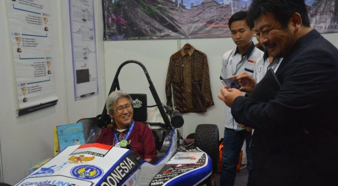 Mobil Listrik Karya Mahasiswa UNY Memukau Ahli Jepang