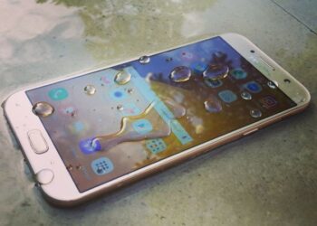 Ponsel Ini Menjawab Keinginan Penikmat Swafoto Milenial