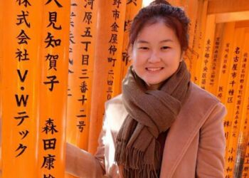 Berkat Kulit Manggis, Yovita Jadi Wisudawan Terbaik Unair