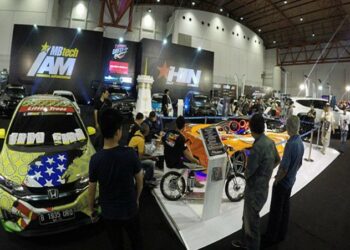 Kontes Mobil Modifikasi Curi Perhatian Pengunjung IIMS 2017