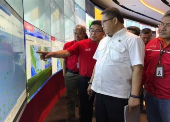 Berita Foto: Menkominfo Periksa Kesiapan Jaringan dan Layanan TelkomGroup