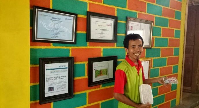 Itmamul Khuluq : Maju Bersama Dengan Para Peternak Burung Puyuh