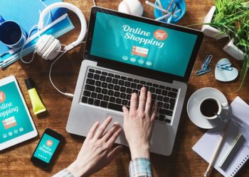 Pria dan Wanita Ternyata Berbeda Saat Belanja Online