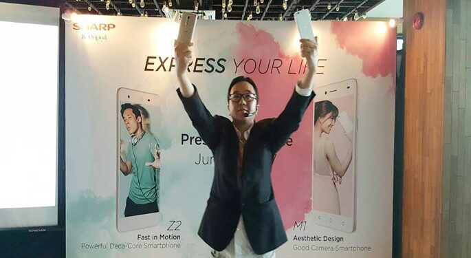 Sharp Incar Kawula Muda Lewat Smarphone Z2 dan M1