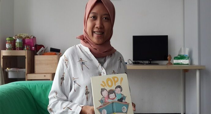 Devi Raissa Rahmawati : Melalui Buku Bangun Komunikasi Antara Orang Tua dan Anak