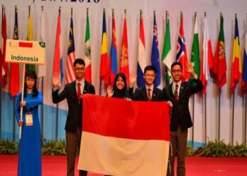 Tim Indonesia Peroleh Medali Emas Olimpiade Biologi Internasional