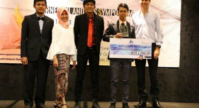 Tim Indonesia Jadi Juara Pertama Desain Oil Rig di Malaysia