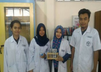 Mahasiswa UB Buat Pewarna Makanan Antioksidan Dari Bunga Telang