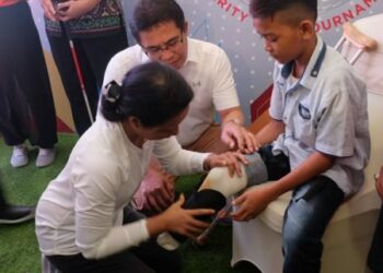 Gelar Telkom Disability Care – Charity Golf Tournament Telkom Serahkan Alat Bantu Bagi 5.200 Difabel