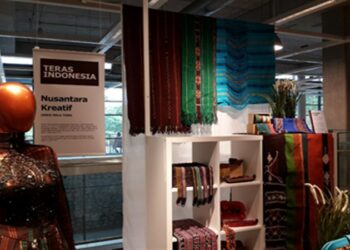 Produk UKM Batik, Tenun dan Tas Kain Hadir di Teras Indonesia