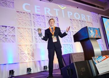 Remaja Ini Juarai Kompetisi Microsoft Office Dunia