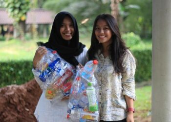 Aksi UI Peduli Hijau: Selamat Tinggal Botol Plastik